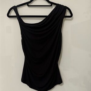 Revolve super down moxie top
Size L 
Black
Worn once